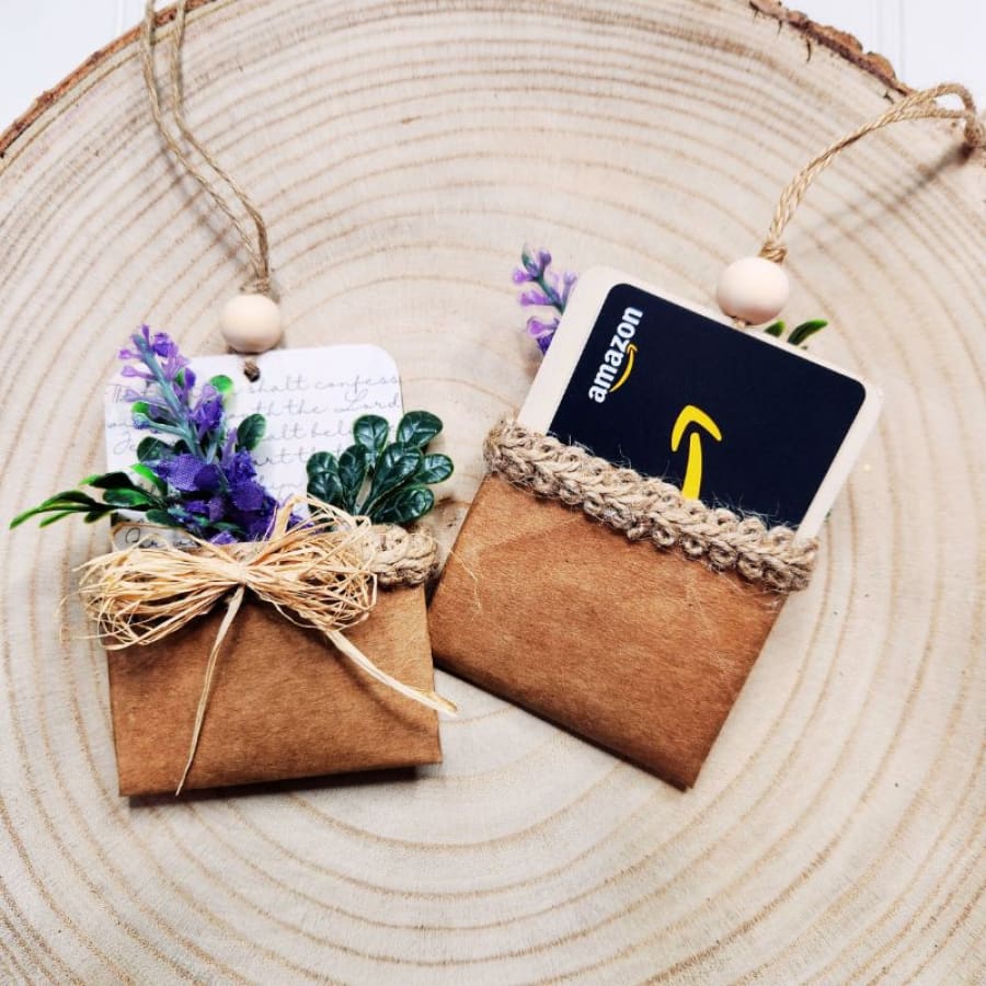 4 Pack Gift Tag & Bead Set (with FREE Printable Tag Designs)