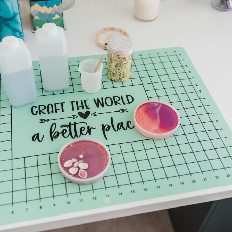 The Surface Saver Silicone Crafting Mat | Extra Large 17.7 x